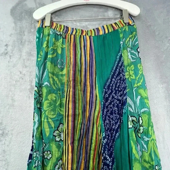 SOFT‎ SURROUNDINGS Bohemian Embellished Multi Print Art To Wear Sz S Full Gypsy - Picture 9 of 16